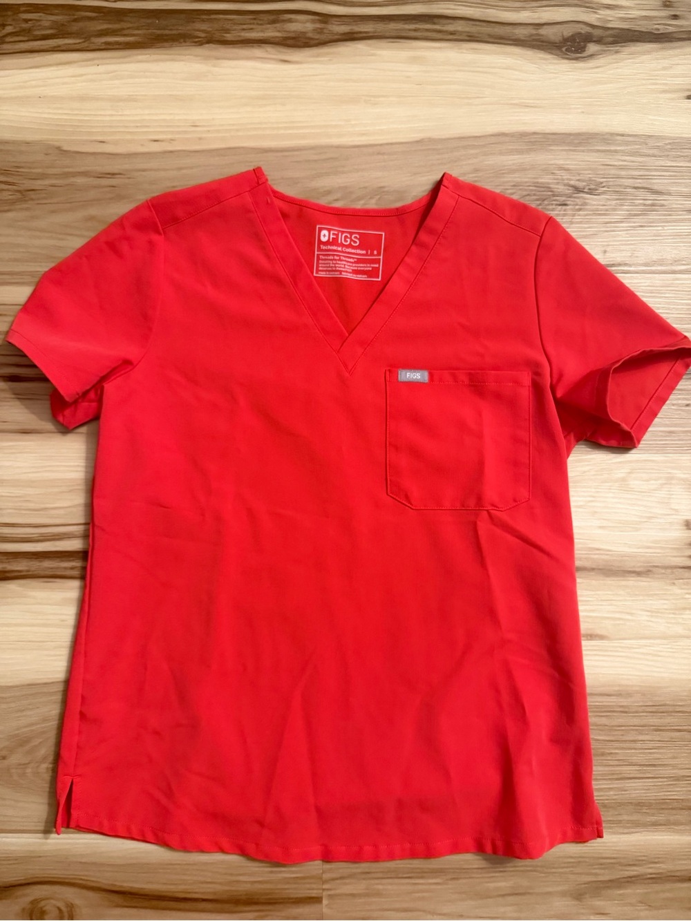 FIGS Catarina One Pocket Scrub Top S Pop Red Limited Edition EUC LIKE NEW